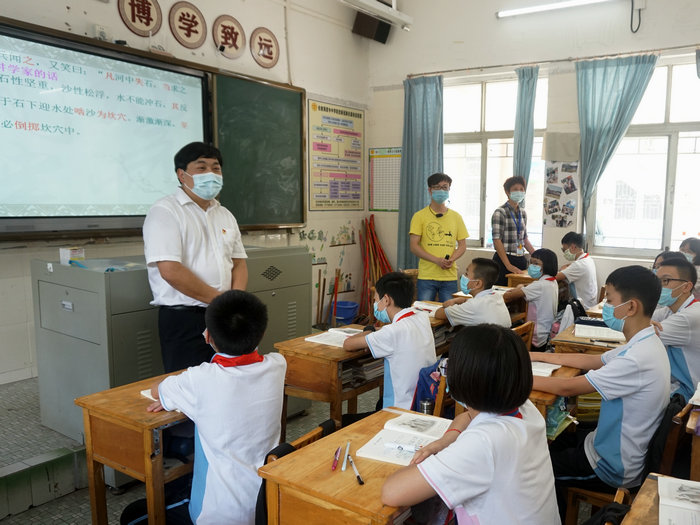 全力保障学校复学，卢德全一行开展安全检查