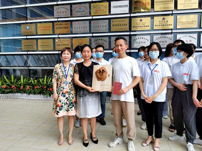  致敬顺德抗疫英雄！中国工艺美术大师捐赠67件陶艺作品