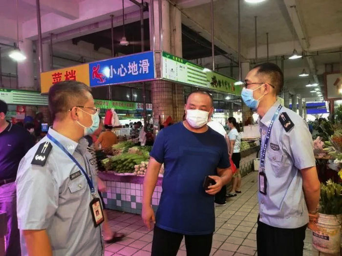 农贸市场疫情防控如何？严格检查！