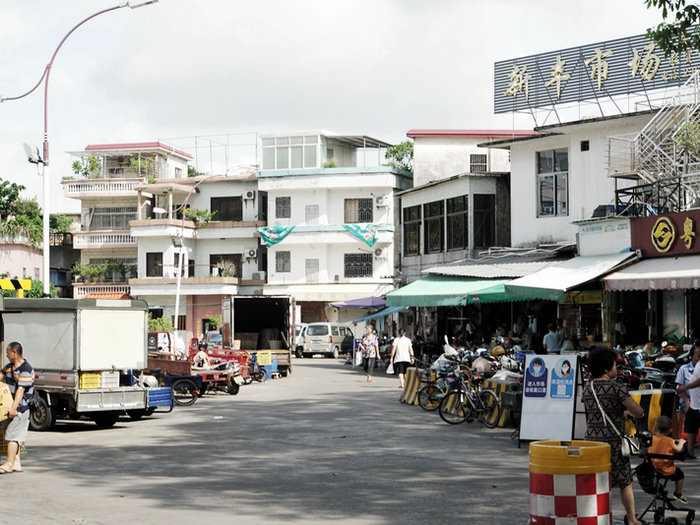 伦教新丰市场改造：停车场建设解决拥堵难题