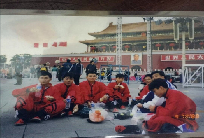 他舞着狮子走进天安门，是幸运更是责任