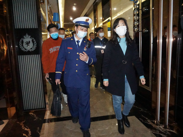 市区镇联动，伦教开展节前安全检查