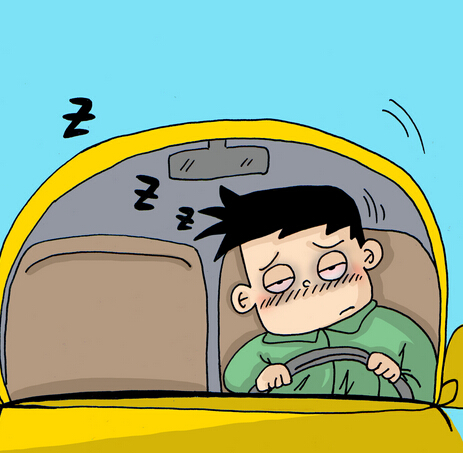 司机交通灯下睡着了，狂按喇叭也不醒