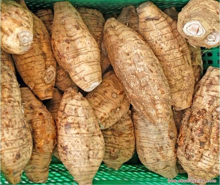  它虽然没有凤巢三丝“高贵”，但胜在爽脆甘齿，焦香味美