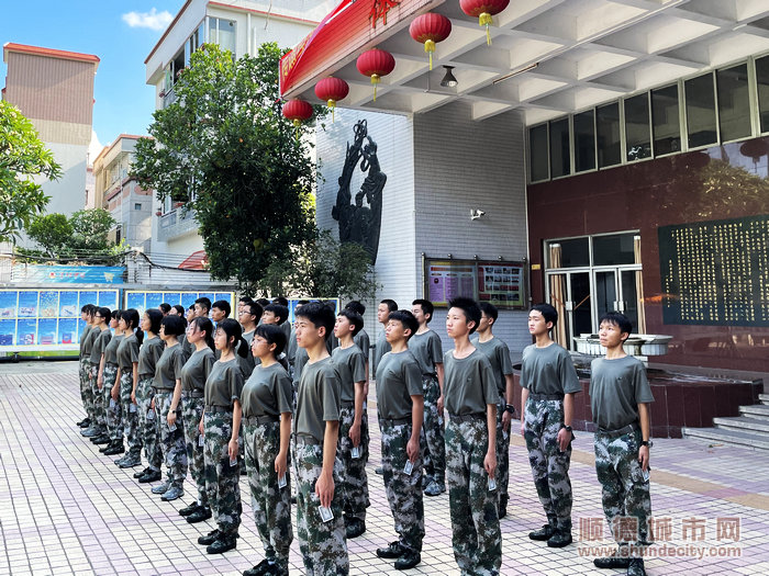 国防班训练1.jpg