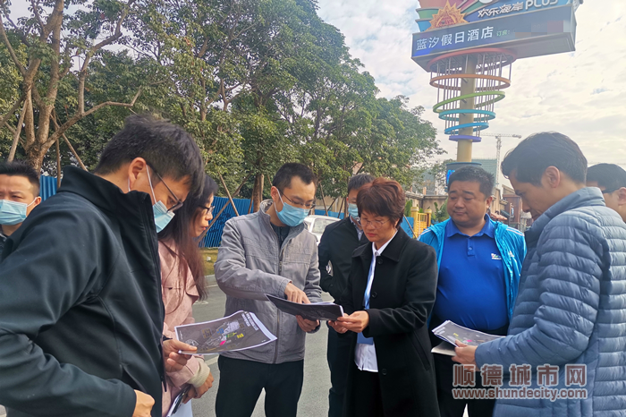 区交通运输局到节假日交通拥堵地区现场调研_副本.png