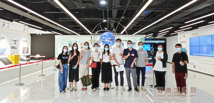 小组合照.jpg