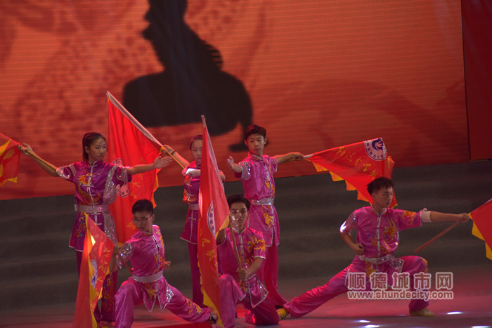 1、勒流奖教奖学——《融创勒中、武术精彩》——勒流中学_副本.jpg