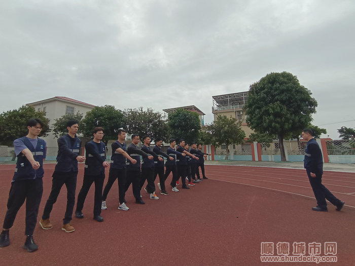 通过训练，网格队伍的精气神更足了。.jpg
