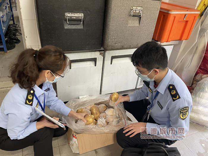 陈村：未依法取得食品经营许可？查处！