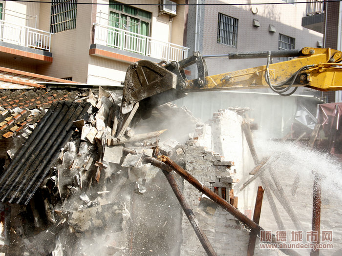 2违章建筑成为过去，人居环境将得到改善。_副本.JPG