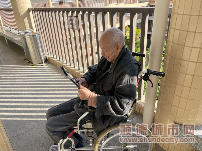 亲情连线1_副本.jpg