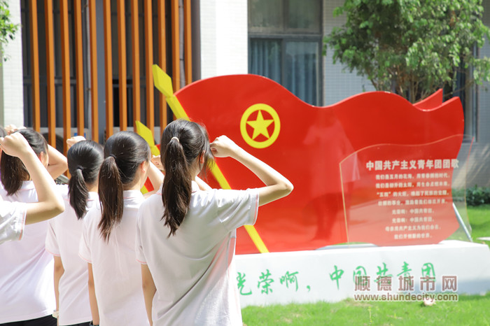 85c8e1c31697e2890e4d36bb6e3a689_副本.jpg