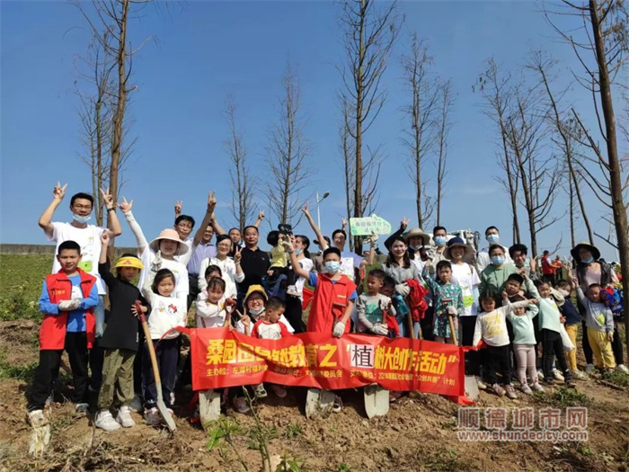 桑园围外植树行动1.jpg