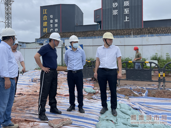 顺德区住房城乡建设和水利局 党组书记、局长黎景带带队到陈村检查。.png