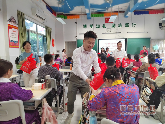 a1e22ad4eef03616ced0dda6cf6c399_副本.jpg