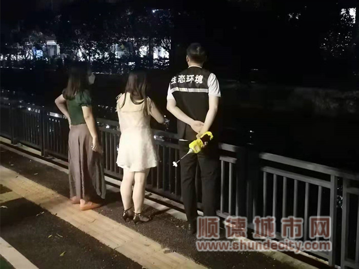 2022年6月23日执法人员与投诉者进行体验式执法活动_副本.jpg