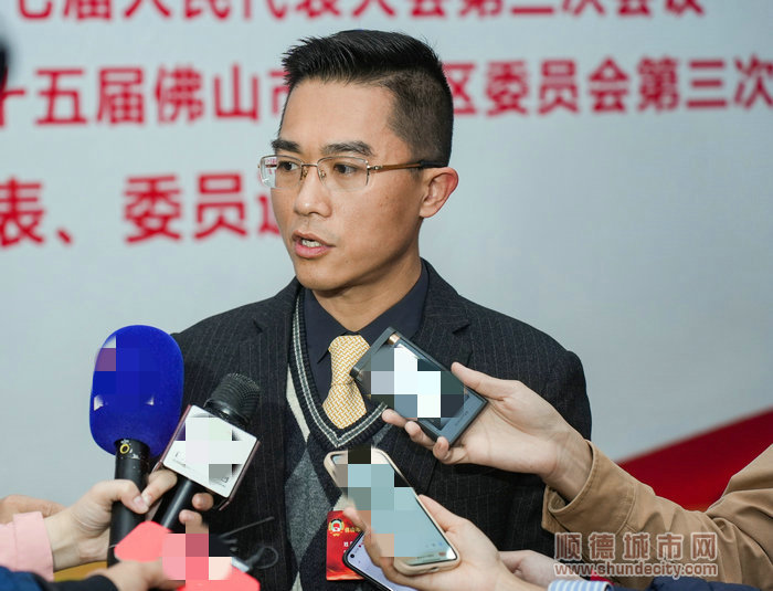 区政协委员罗世华.jpg