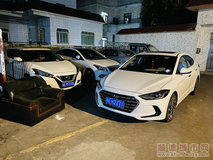 乱停车的现象.jpg