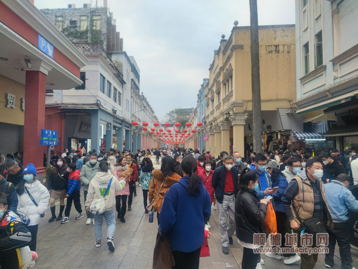大良华盖步行街。（摄于1月25日）.jpg