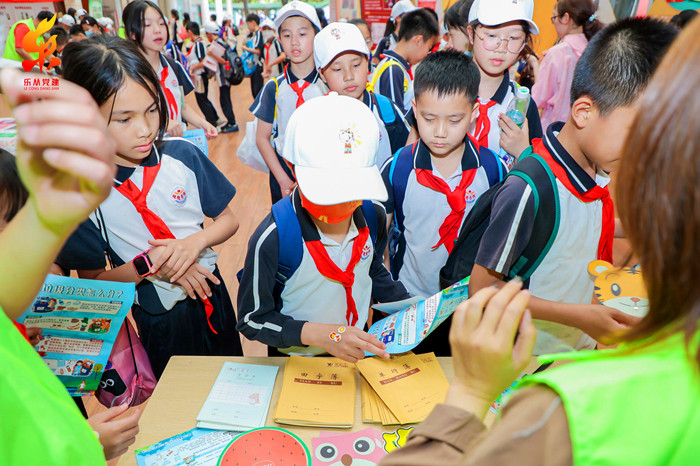 “走近乐从·红色乡村”研学活动内容丰富。.jpg