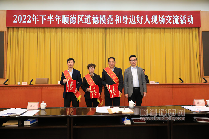 0b5c90b2213763fae1d60a15f964a81_副本.jpg