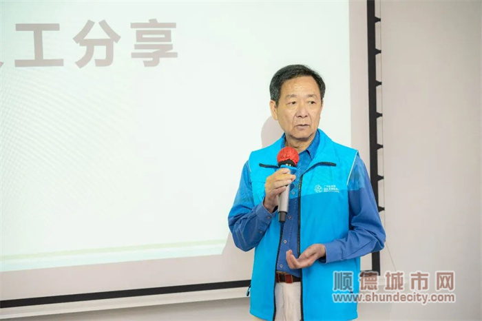 3 德胜基金会首席义工郭祺.jpg
