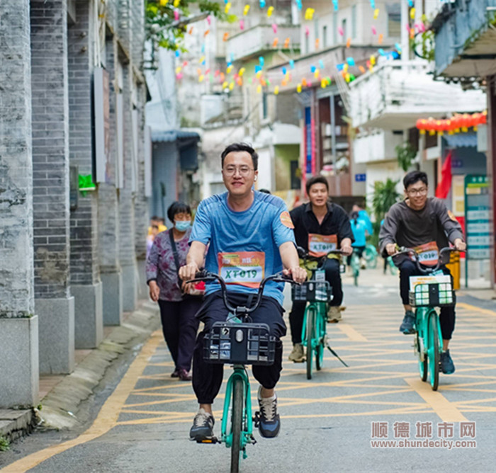 在龙潭骑行，用滚动的车轮感受生命活力，畅享堤围绿道的清新风景.jpg
