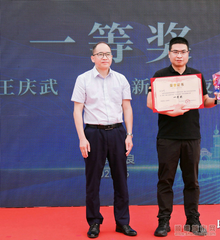 摄影赛发动市民一起发现城市之美。.jpg