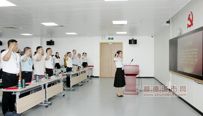 ce603cf29cb2e04a6bd38f69e5d1b7d.jpg
