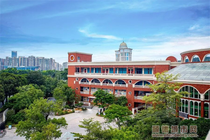 顺德区华侨小学.jpg