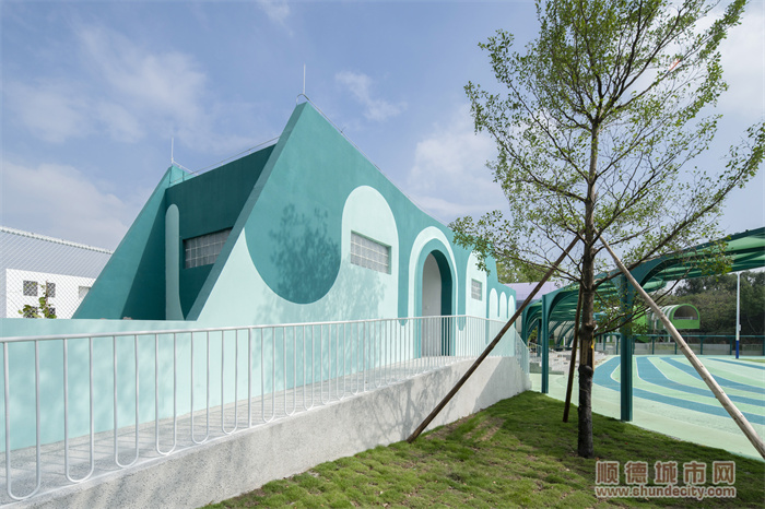 城区中心小学锦屏校区厕所-改造后3.jpg