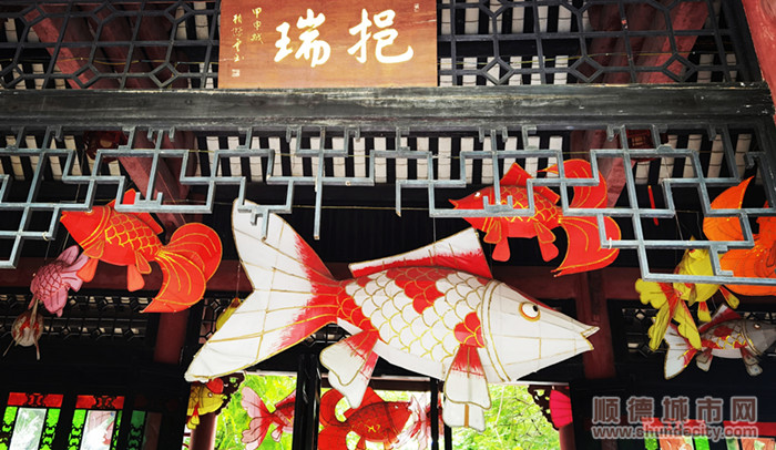 广绣（梁兆权） (2).jpg