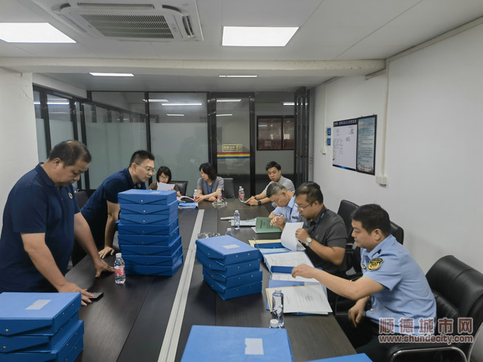 特种设备“一园两企”监管示范项目创建_副本.jpg