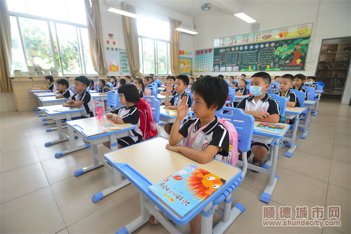 校园微改造（摄影：甘培田）.jpg