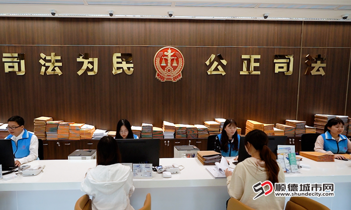 调解员协助开展诉前调解工作。.png