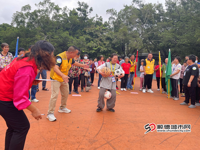 趣味运动会欢乐多。.jpg