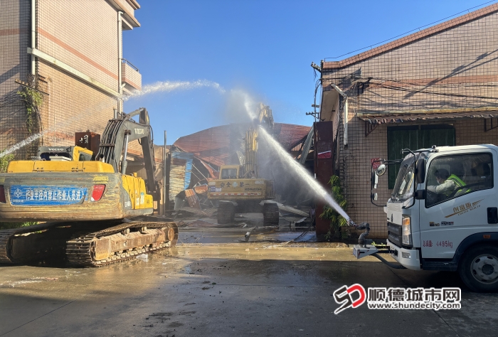 厂房拆迁工作进行中_副本.jpg