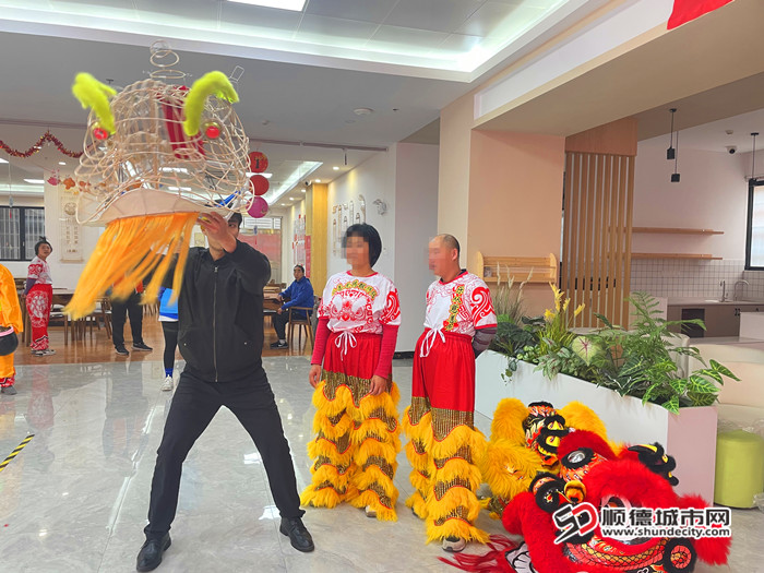 乐善龙腾醒狮队在训练。.jpg