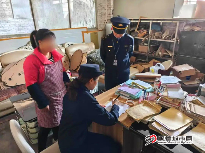 广大企业经营者，应自觉提高生态环境保护法律意识。.jpg