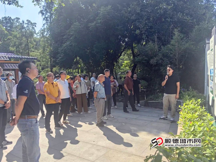 组织党支部书记、村民小组长等到东莞学习“百千万工程”经验。.jpg