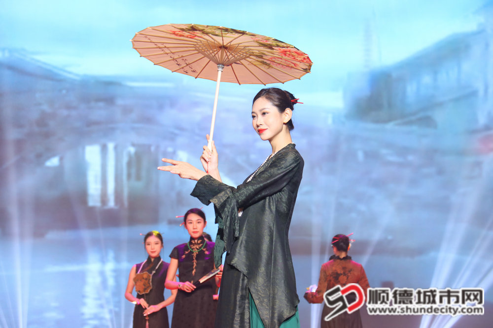 伦教香云纱_副本.jpg