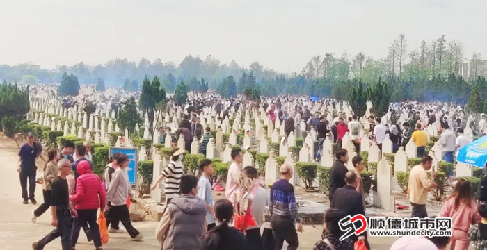 微信图片_20250404225544_副本.jpg