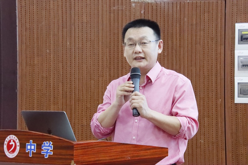 顺德区教育局党组成员、副局长、顺德区教育发展中心书记、主任王涛发言。.JPG