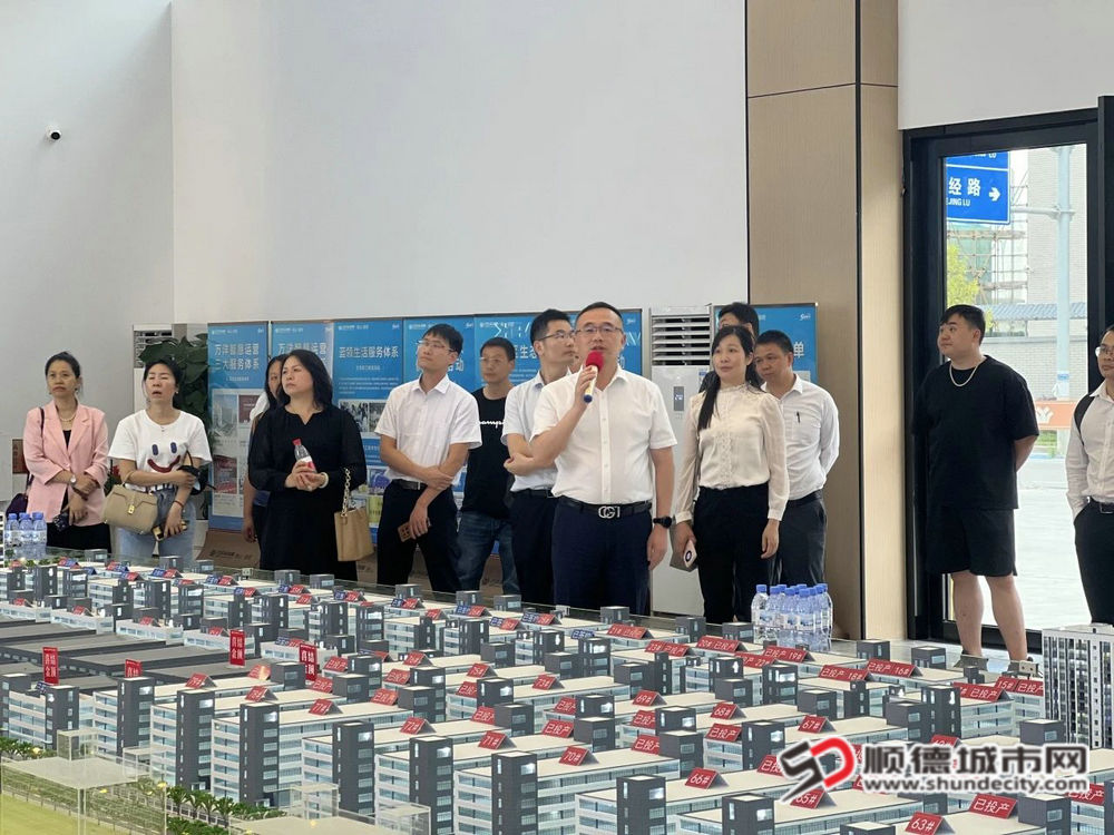 微信图片_20250426225315_副本.jpg