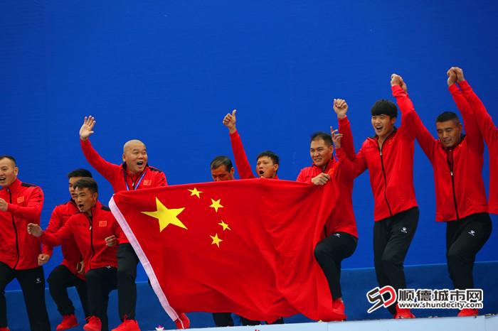 乐从龙舟队代表国家参加第十三届世界龙舟锦标赛。.jpg