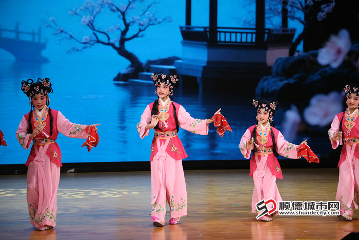 仙涌小学《表花》.jpg