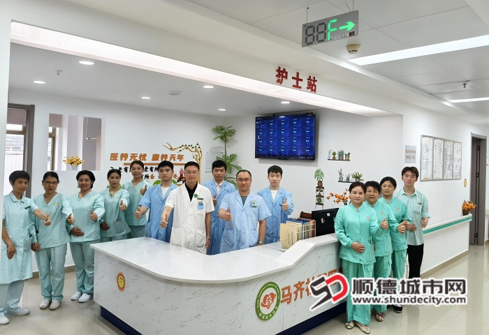 团队相片_副本.jpg