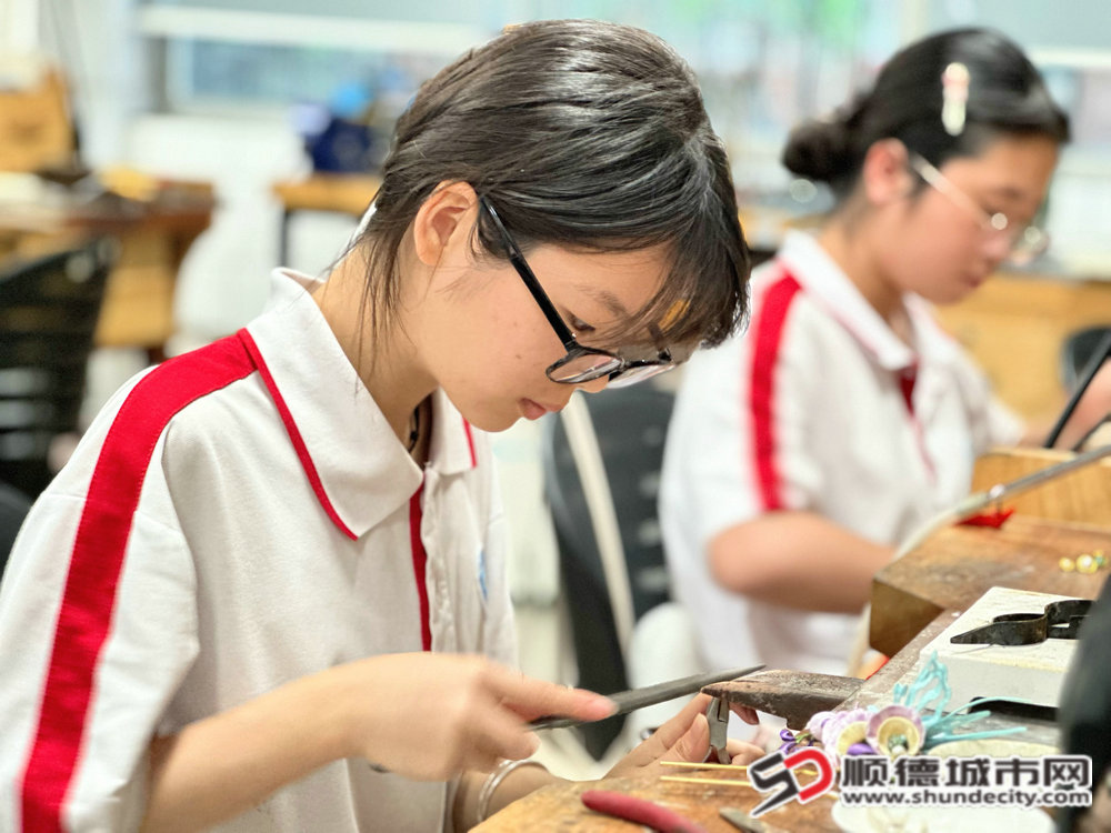 微信图片_20250608220912_副本.jpg