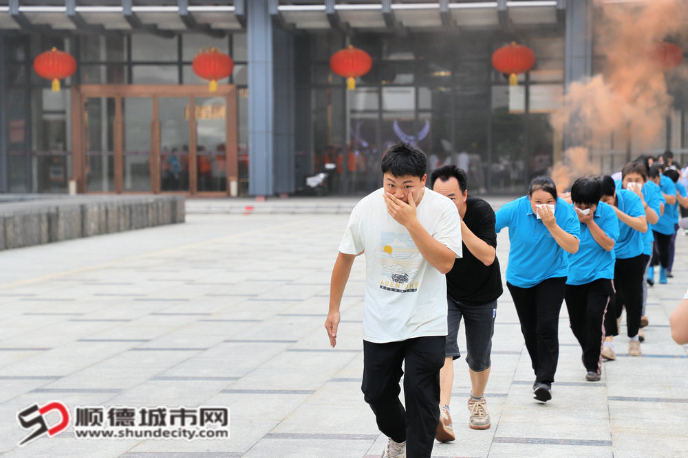 微信图片_20250616205010_副本.jpg